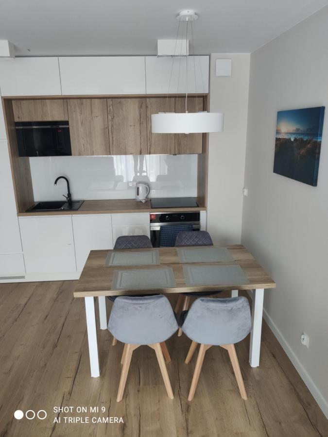 Apartament Szafir W Budynku Basenowym Morska Klifowa Rewal Exterior foto