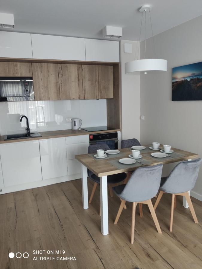 Apartament Szafir W Budynku Basenowym Morska Klifowa Rewal Exterior foto