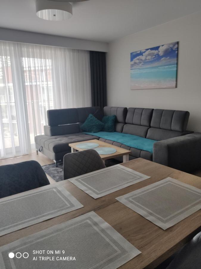 Apartament Szafir W Budynku Basenowym Morska Klifowa Rewal Exterior foto