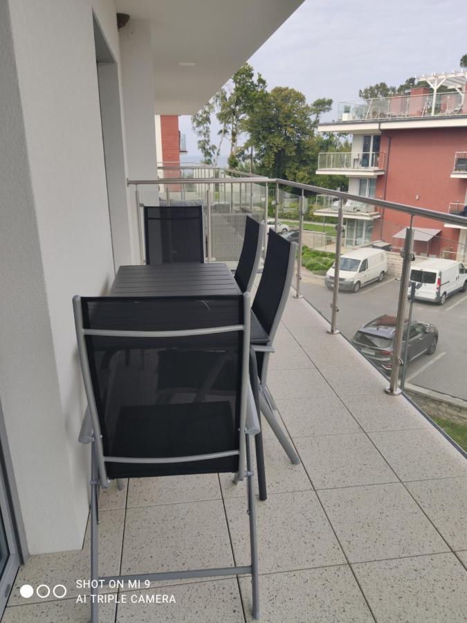 Apartament Szafir W Budynku Basenowym Morska Klifowa Rewal Exterior foto